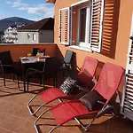 Tomena Apartment